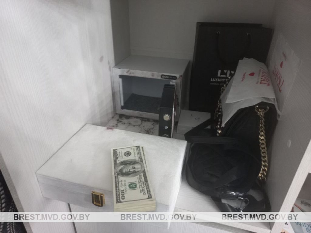 Не тот финал романтического вечера: мужчина стащил $800 у жительницы Дрогичина