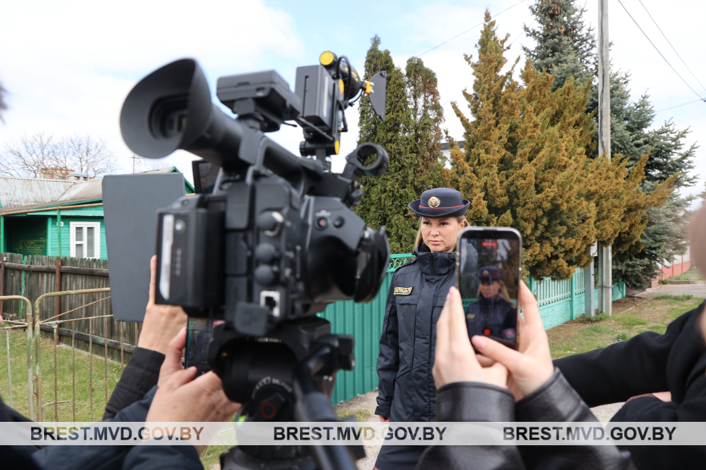 В Бресте провели рейд   проверили имущественное положение должников